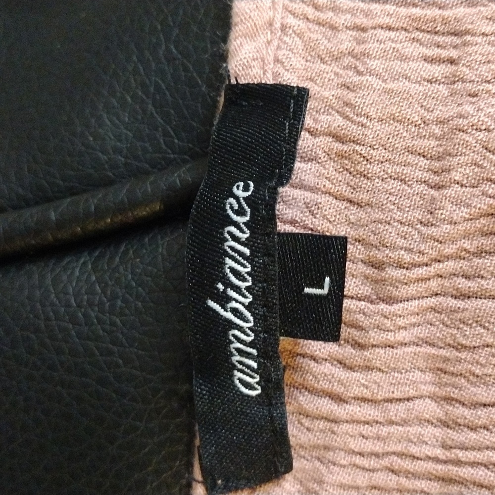 Ambiance sleeveless top L - Picture 5 of 6